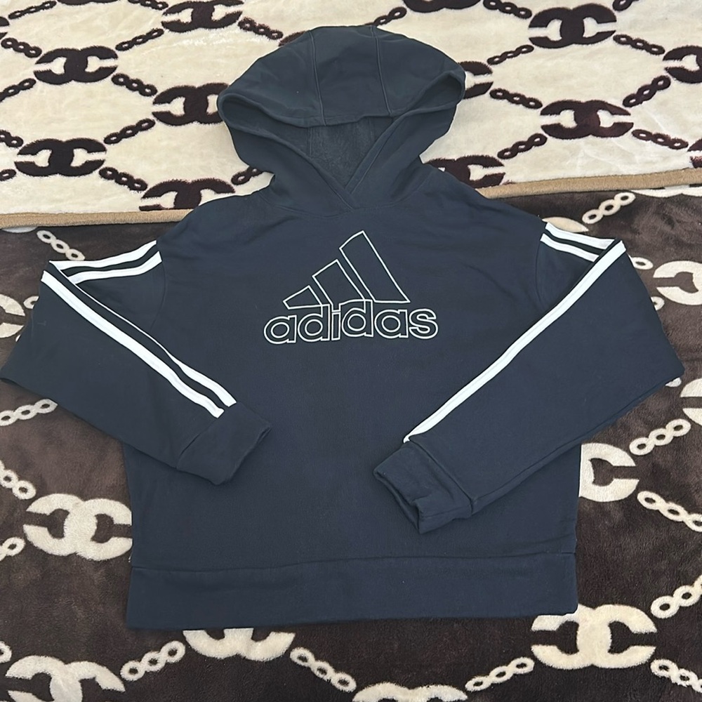 🌺🌺 NWOT ADIDAS SWEATER WITH HOODIE SIZE M (10/12)